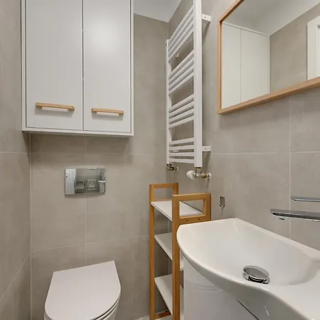 Chwarzno Vi アパート グディニャ