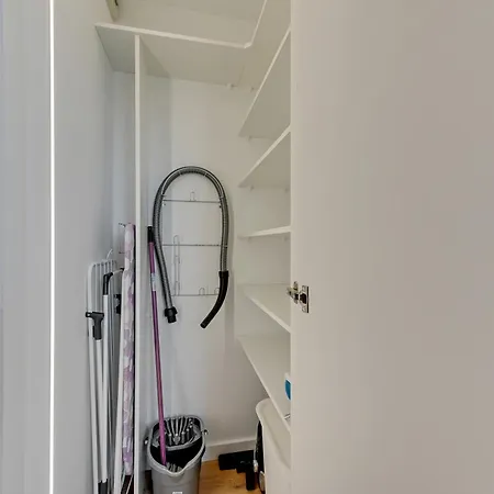 Chwarzno Vi アパート *